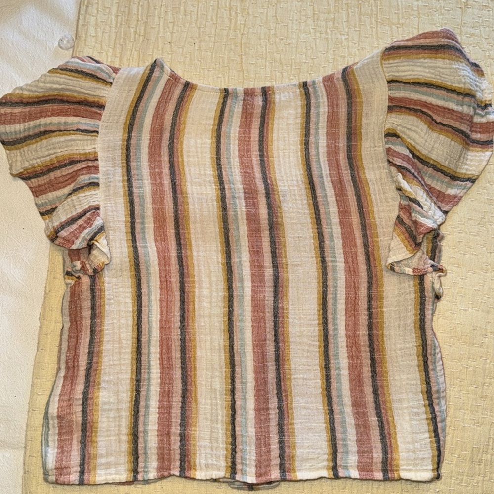 American Eagle linen ruffle sleeve top - Picture 3 of 3